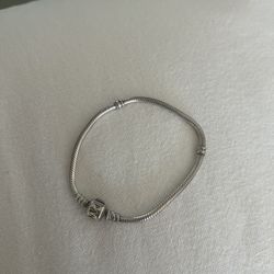 Pandora Silver Charm Bracelet sz 7.5