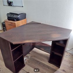 Corner Desk