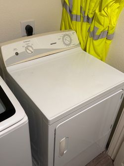 Hotpoint Electric Dryer White