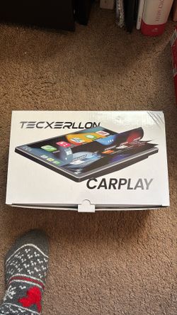 CarPlay With Rear View Camera