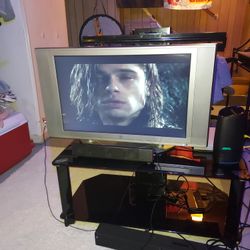 32in Westinghouse Flat Screen TV HDTV   Not A Smart TV But Has All The Hook Up  Great Picture Only 30$