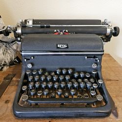 Royal Type Writer