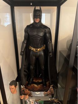 Hot toys Batman 1/4 scale (Batman begins)