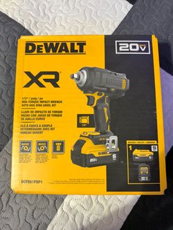 Dewalt 20V MAX XR Lithium-Ion Cordless 1/2 in. Impact Wrench with 5.0 Ah Battery and Charger