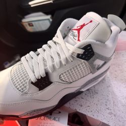 Jordan 4 Cement 