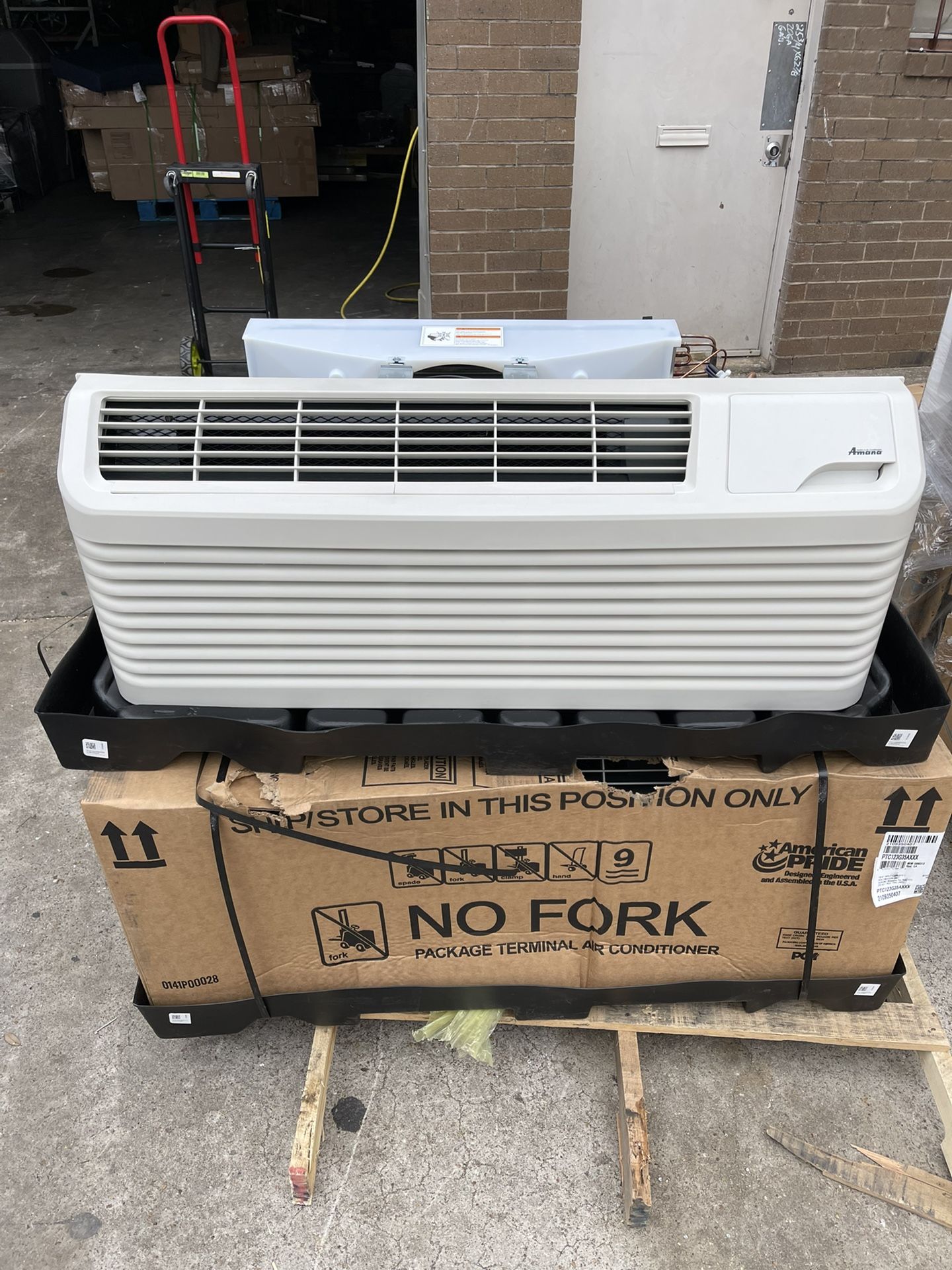 Amana PTAC 11,700 BTU 10.5 EER Air Conditioner with 3.5 kW Heater