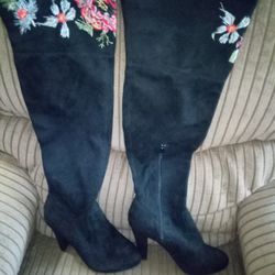 Zigi Sono Women's Bryna Round To Thigh High Boot Black Floral Size 91/2