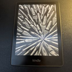 Kindle Paperwhite (8GB) with Denim Case and Charger