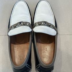 Louis Vuitton Hockenheim LV Driver Loafers White Navy Leather Mens Shoes Authentic