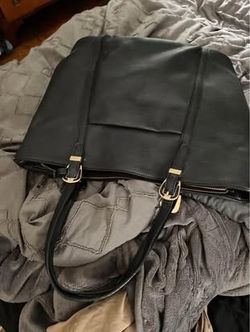 Black tote back