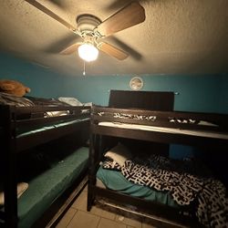 2 Bunk Beds With Mattress 