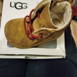 2/3 UGG Infant Collection 