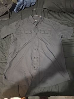 Men's Ariat button up shirt size Large