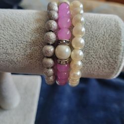 Lot Of 3 Faux Pearl Bracelets 
