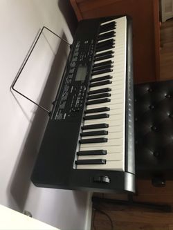  Casio Keyboard CTK 3500 with stand & case