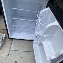 4.5 Two Door Refrigerator 🥶