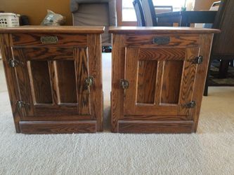 2 antique end tables