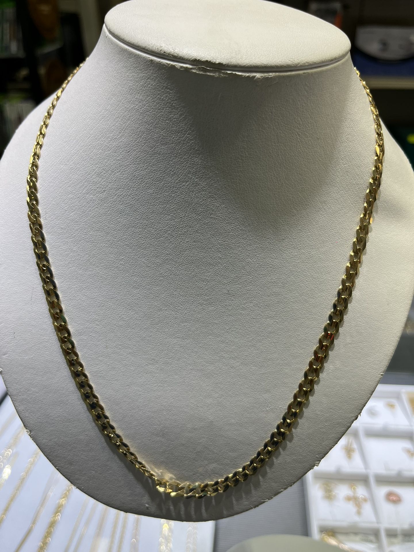 10kt Yellow Gold 22” 6mm Curb Link Chain 20.50 Grams