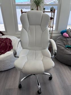 White Leather High-Back Office Chair