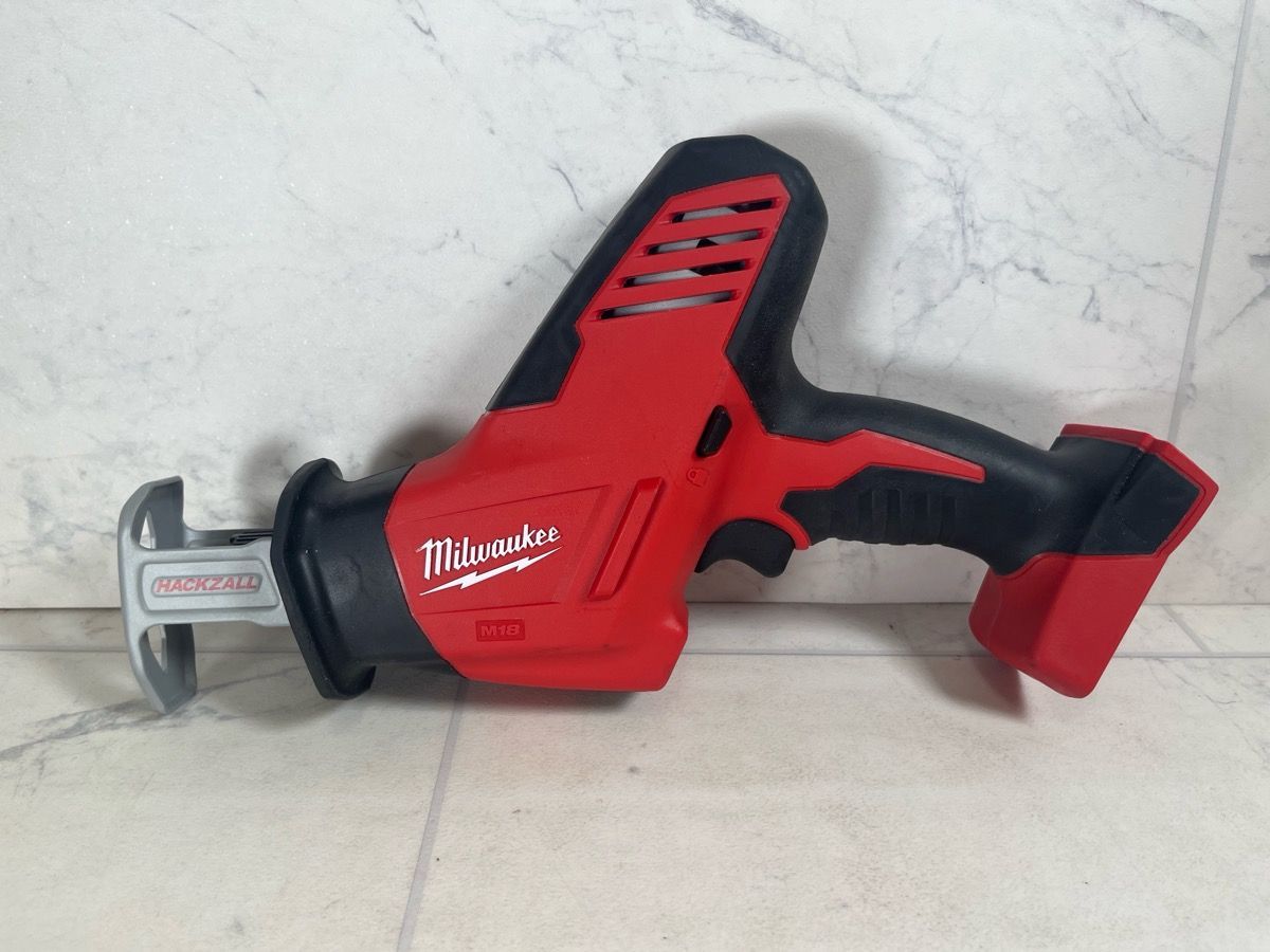 Milwaukee M18 Hackzall cordless reciprocating saw (A1G011321)