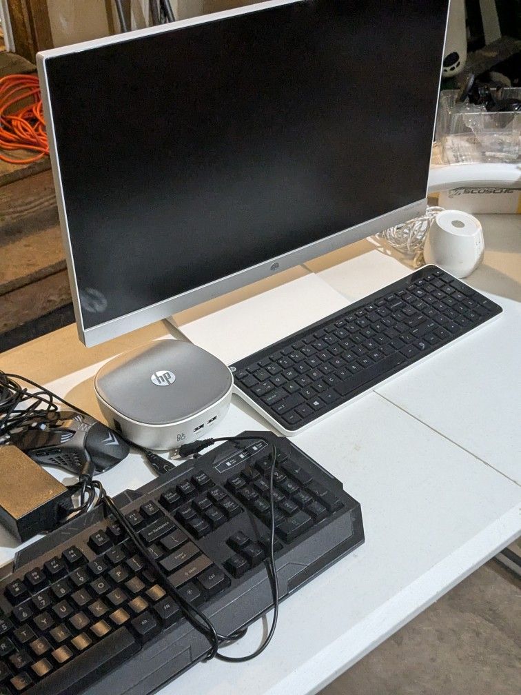 Used HP Pavilion Mini Desktop 300-230