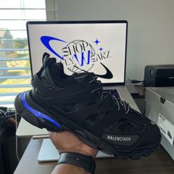 Balenciaga (LED)