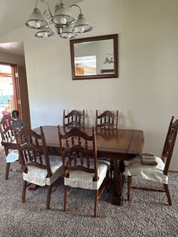 Dining room table and hutch