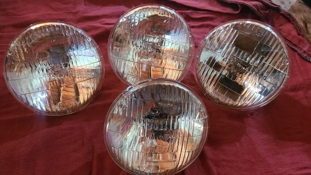 1960-67 GM T-3 T3 Headlights Headlamps 2 High & 2 Low Beams Set of 4