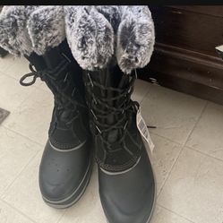 Women And Youth Winter Boots Size 8 Brand New Perfect For Outdoors 