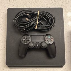 Playstation 4 Slim—USED