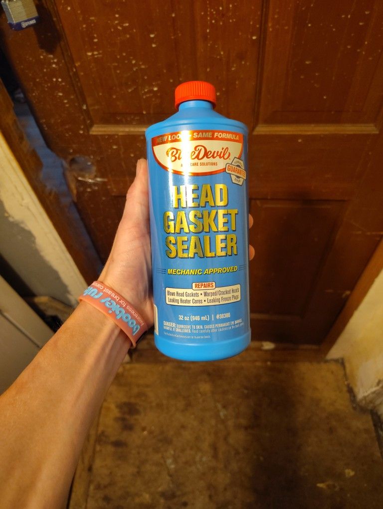 Head Gasket Sealer And Radiator Flush