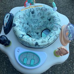 Baby exersaucer