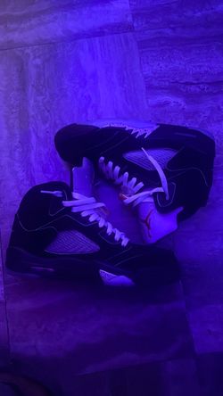 Jordan 5 metallic black  size 7. Men