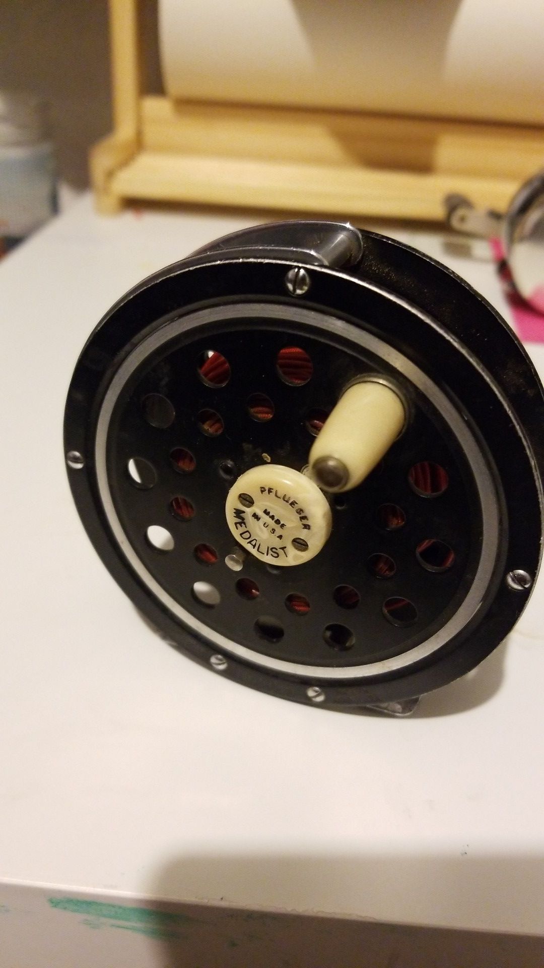 pflueger medalist 1494 fly fishing reel