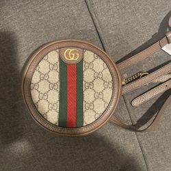 GUCCI OPHIDIA GG MINI ROUND BACKPACK