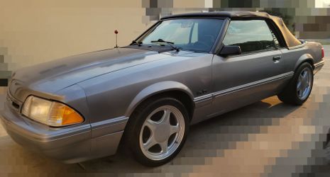 MUST SEE Fully Restored 86/87 Convertible Ford Mustang