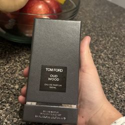 Tom Ford - Oud Wood