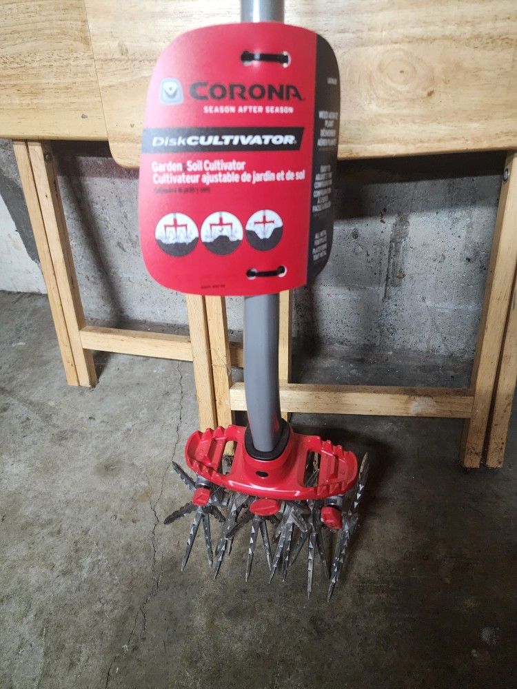 Corona Disk Cultivator