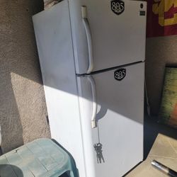 Free Refrigerator 