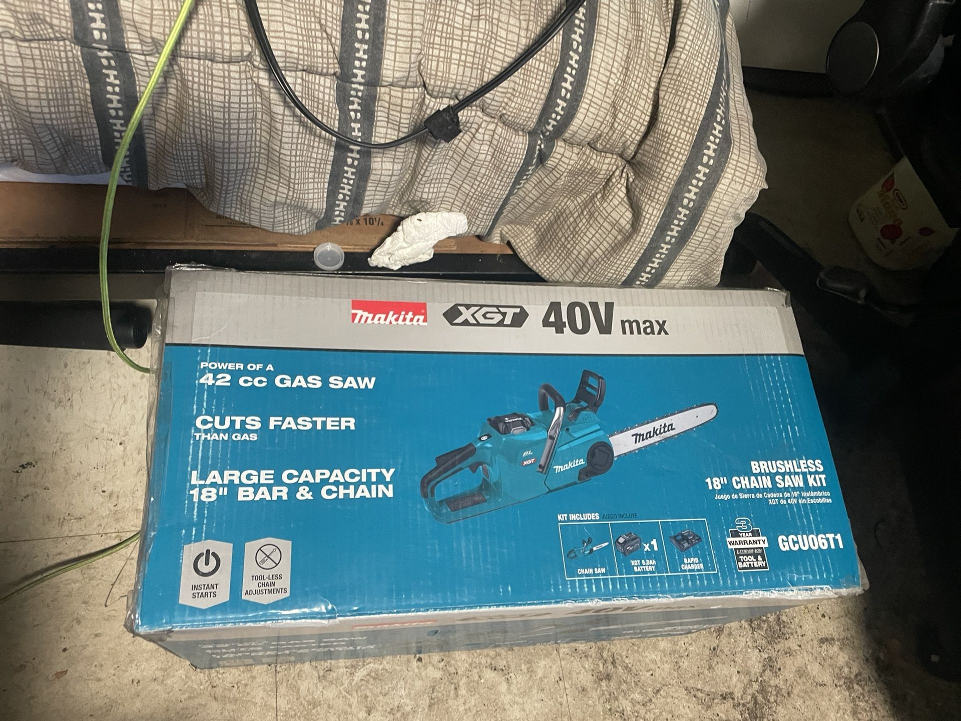 Makita Chainsaw