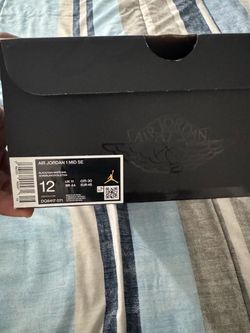 Air Jordan 1 Mid SE