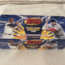 2000 Topps baseball card Factory set complete  Looks new
