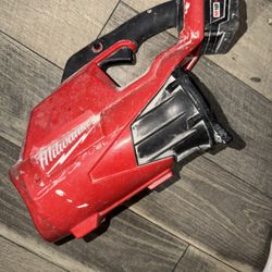 Milwaukee M18 FUEL blower with Battery