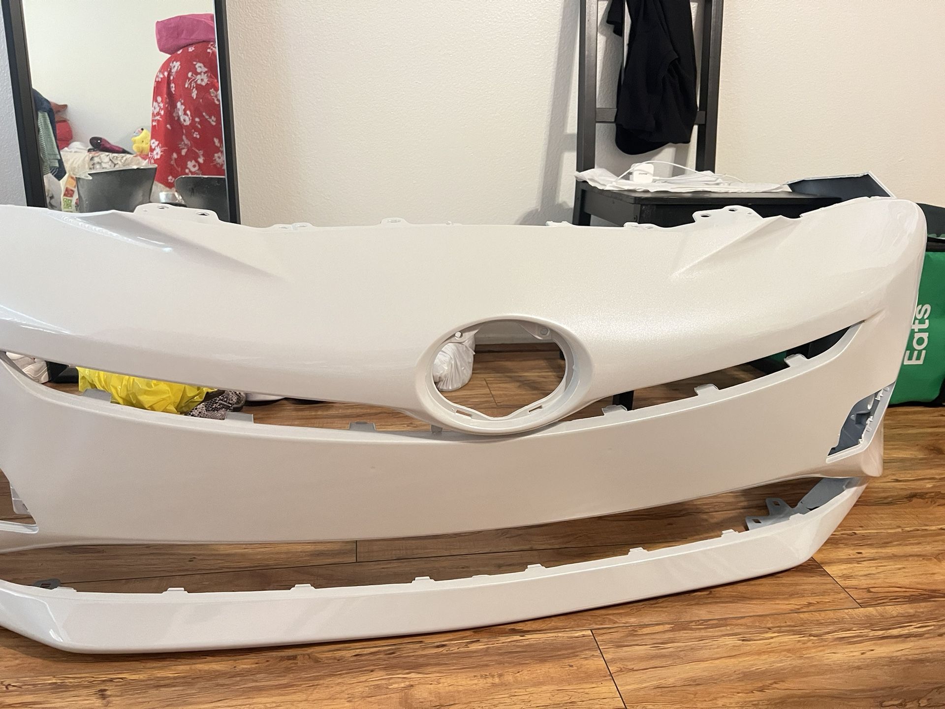 2016-2017-2018 Toyota Prius Front White Bumper