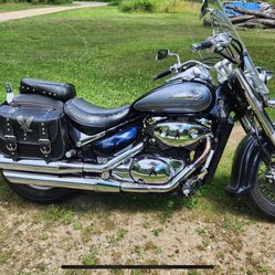 2004 Susuki Volusia With 25,000 Miles Very Good And Strong Running Bike New Tires Very Clean Nice Cruiser 