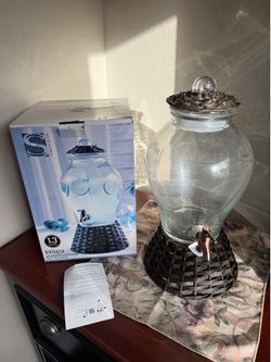 Brand New Stylesetter "Tortuga" 1.3-Gallon Glass Beverage Dispenser