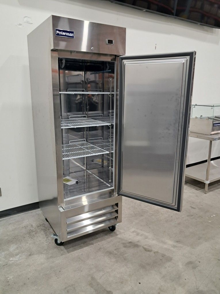 26" Refrigerator Reach-in NSF New Warranty Español