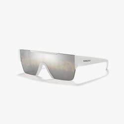 Brand New Burberry Shield Sunglasses 