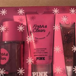 Various Victoria’s Secret sprays