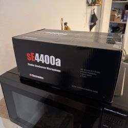 sE4400a Studio Condenser Microphone